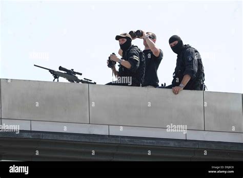 sniper sur les toits.